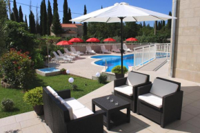 Apartments Grand Pinea